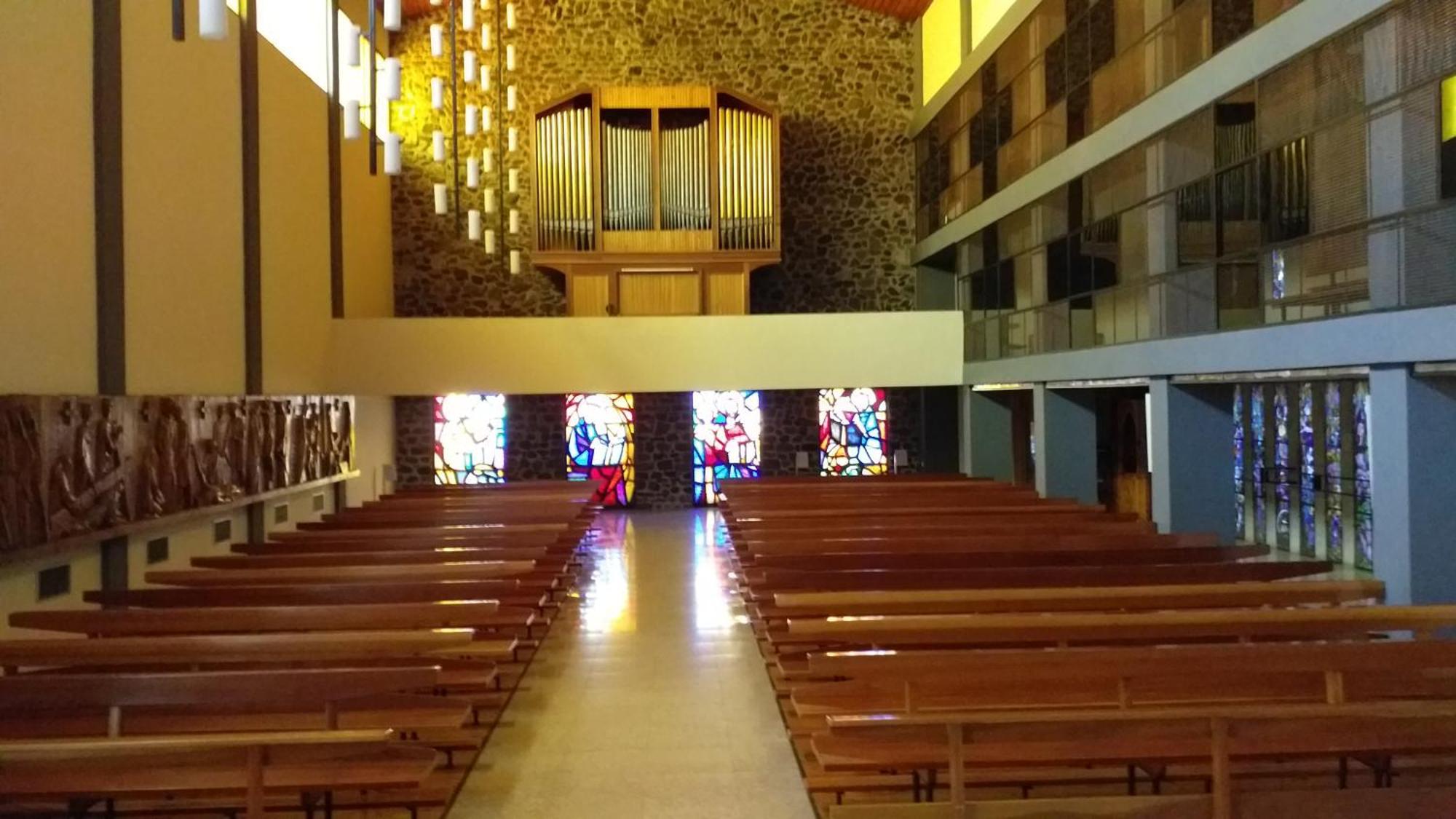 Residencia Sagrada Familia Hotel Ла Сеу д'Ургел Екстериор снимка